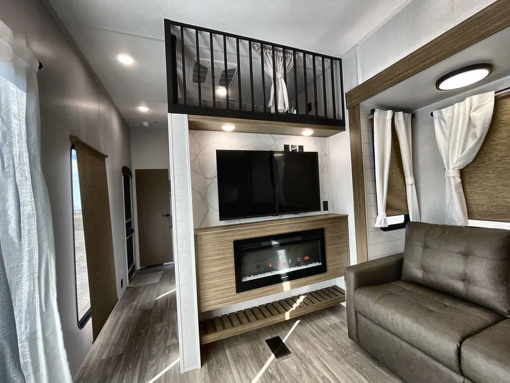 2027 Forest River Salem Villa 40FKP, Photos photo 14