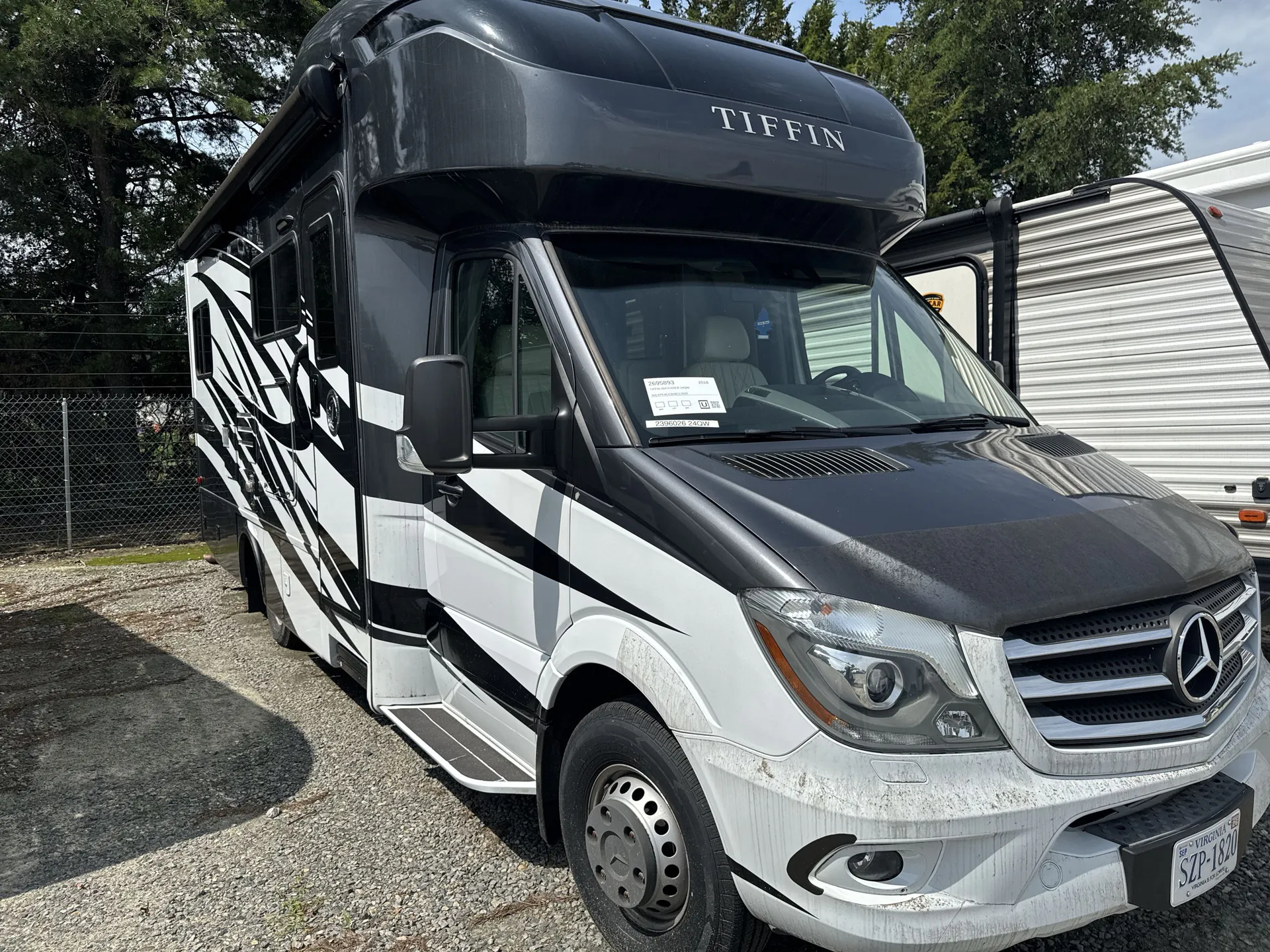 2018 Tiffin Wayfarer 24 QW dealer photo 1 from Camping World