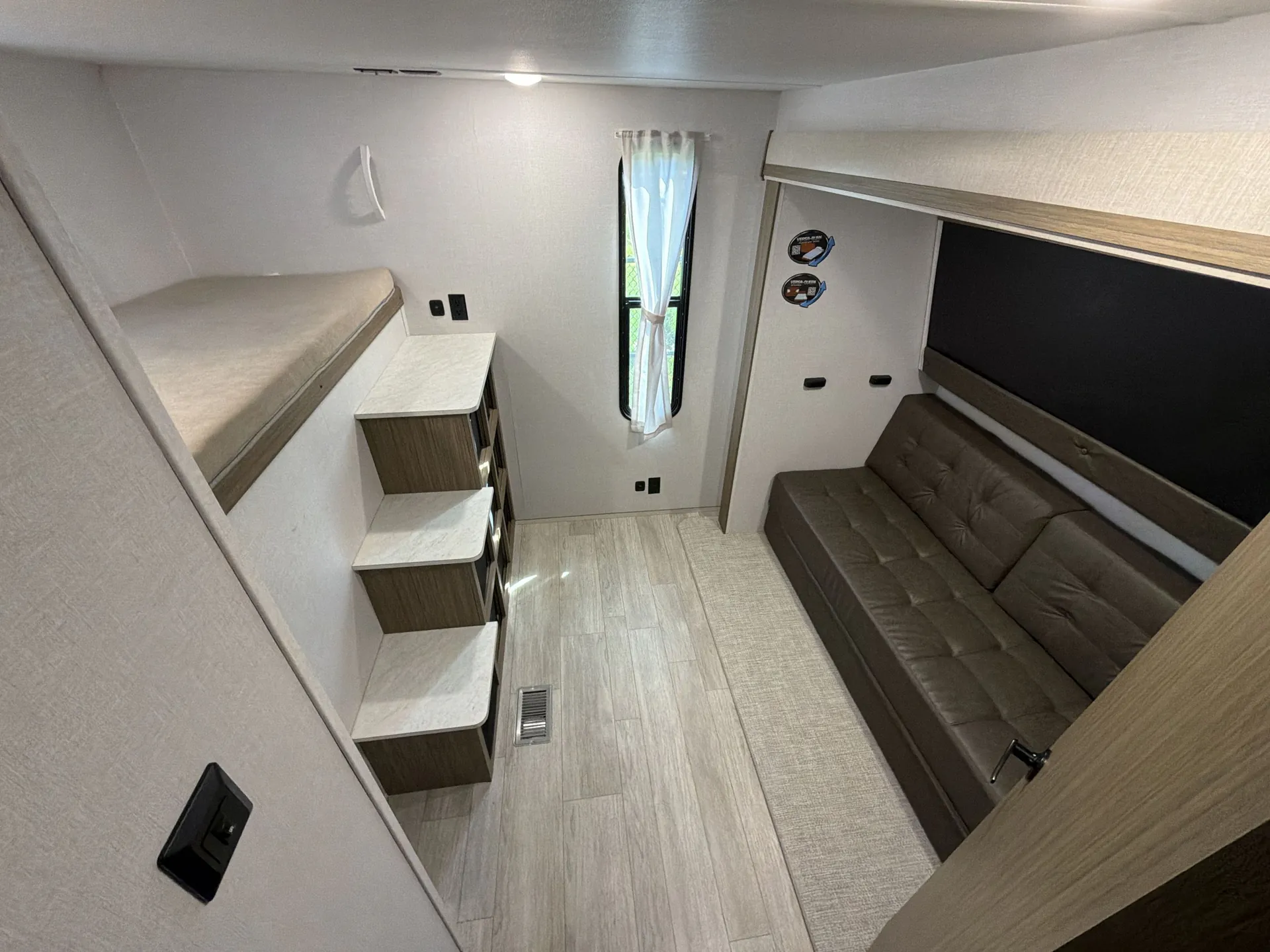2025 Forest River Wildwood 33TS — living area main