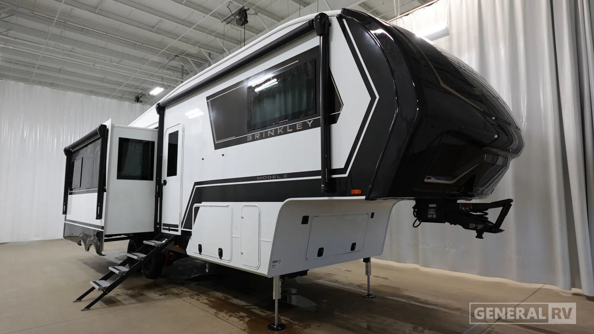 2026 Brinkley Model Z 2900 - Photo 2