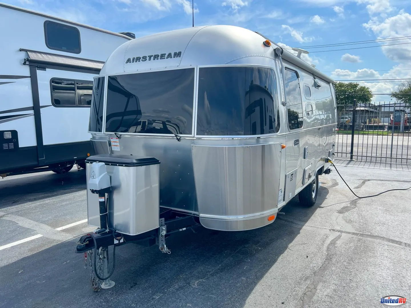 2020 Airstream Caravel 22FB - Photo 4