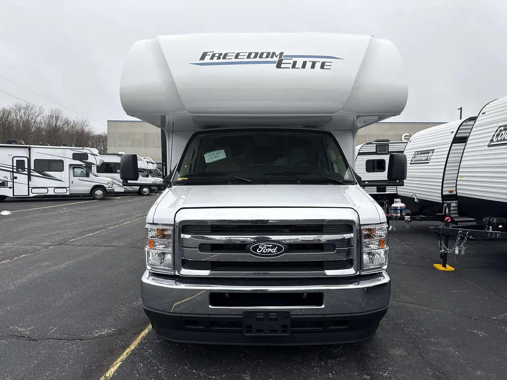 2026 Thor Motor Coach Freedom Elite 28HE, Photos photo 6