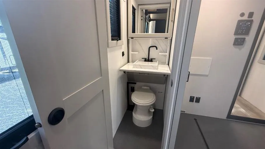 2025 Brinkley Model G 4100, Photos photo 43