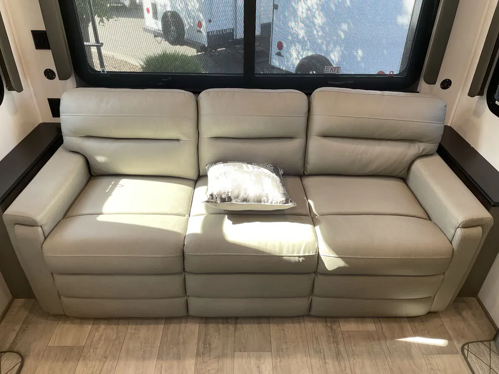 2022 Keystone Montana 3813MS, Photos photo 28