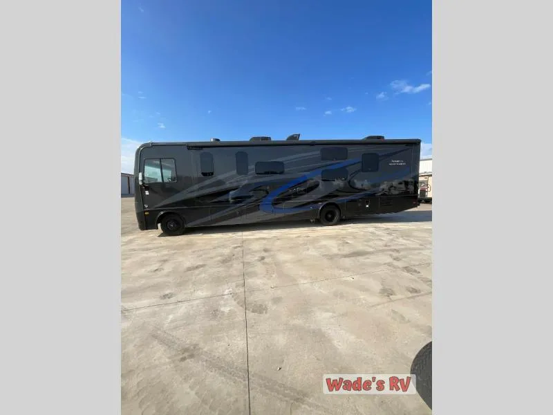 2026 Fleetwood RV Admiral 32N - Photo 3