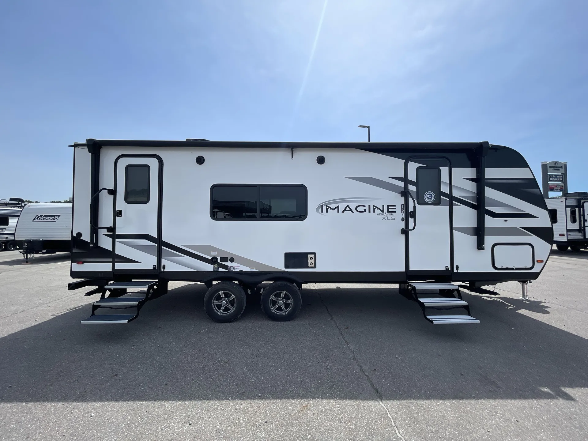2022 Grand Design Imagine XLS 23LDE — campside