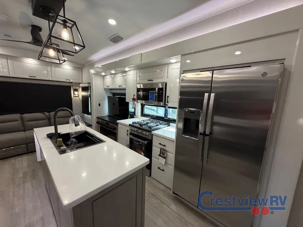 2026 Jayco Pinnacle 36FBTS - Photo 4