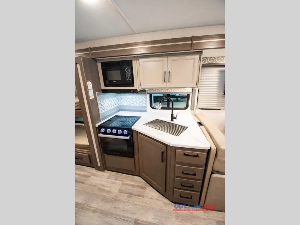 2024 Thor Motor Coach Freedom Traveler A32, Photos photo 17