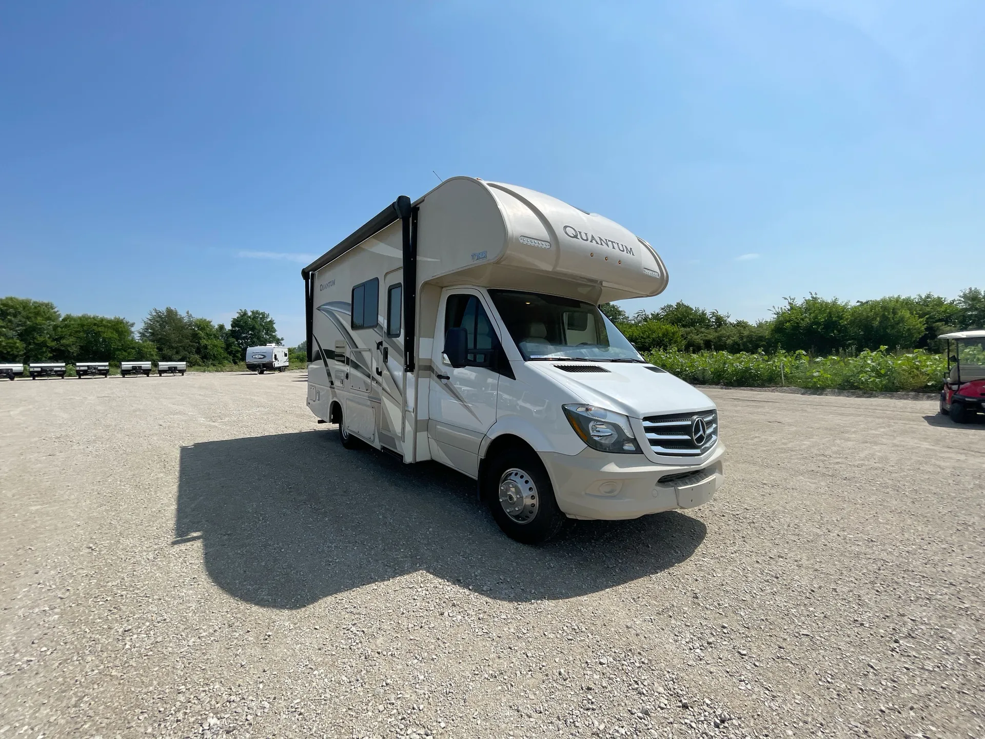 2019 Thor Motor Coach Quantum KM24 - Photo 2