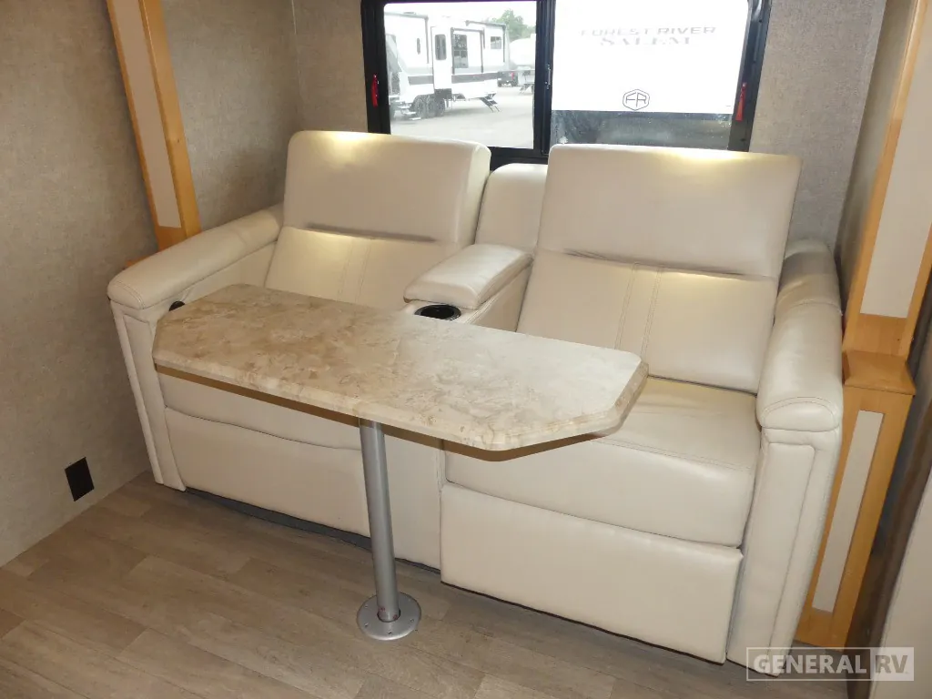 2017 Tiffin Wayfarer 24 QW, Photos photo 16