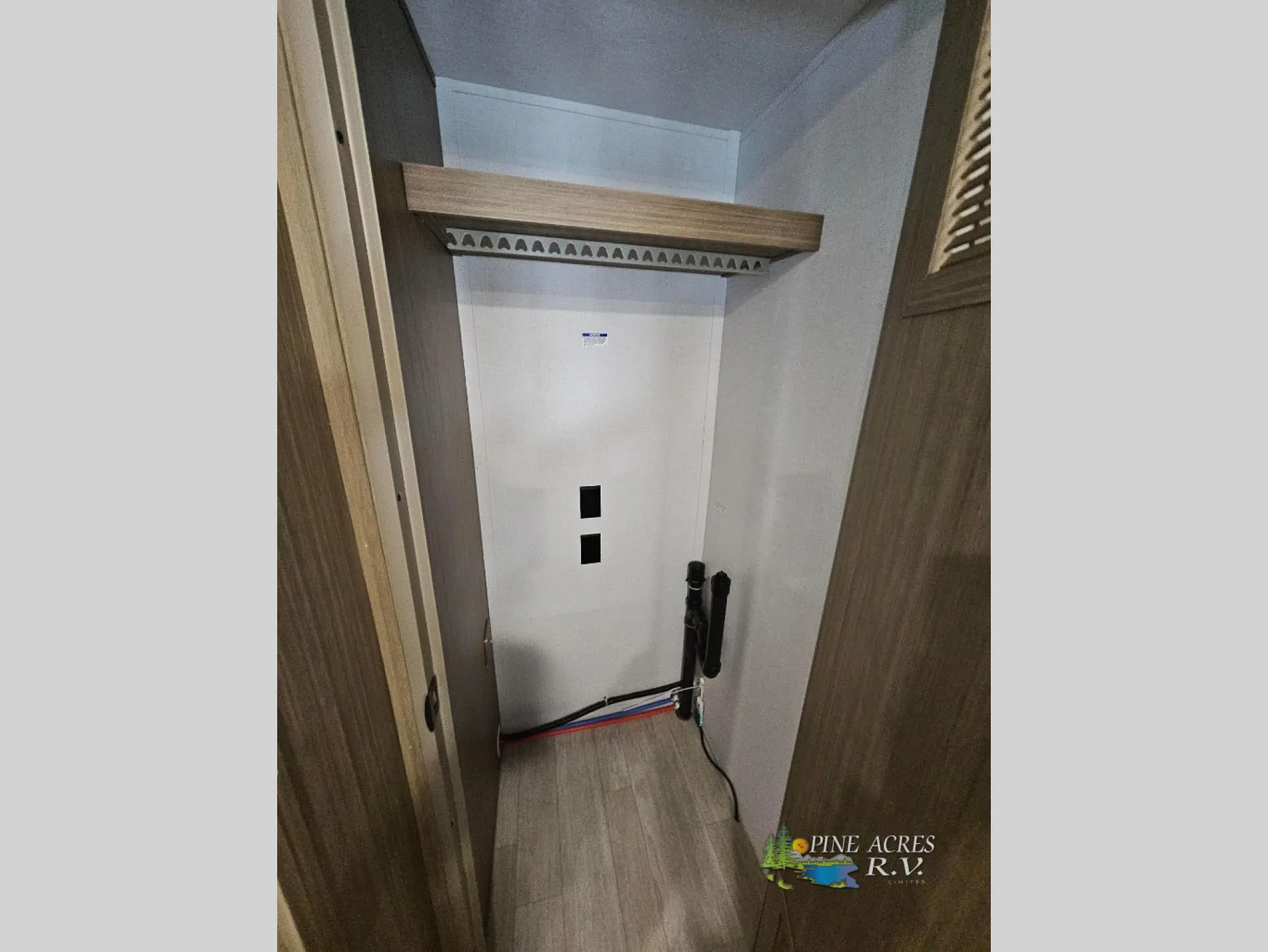 2025 Forest River Wildwood Grand Lodge 42VERANDA — Photo 7