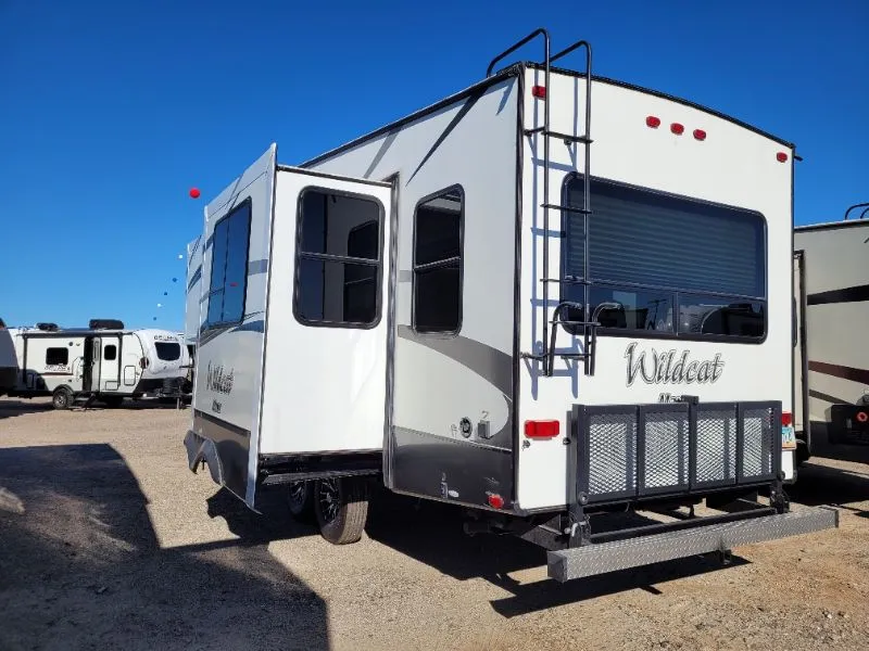 2015 Forest River Wildcat Maxx 242RLX - Photo 3