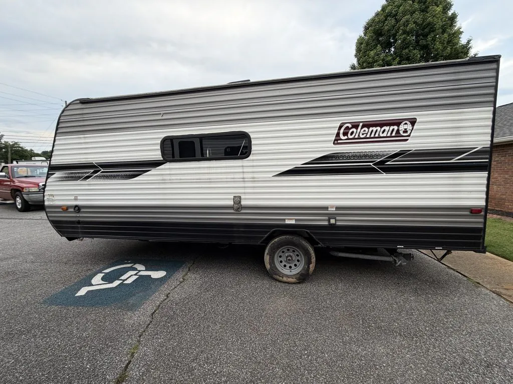 2022 Dutchmen Coleman Lantern LT 18BH, Photos photo 5