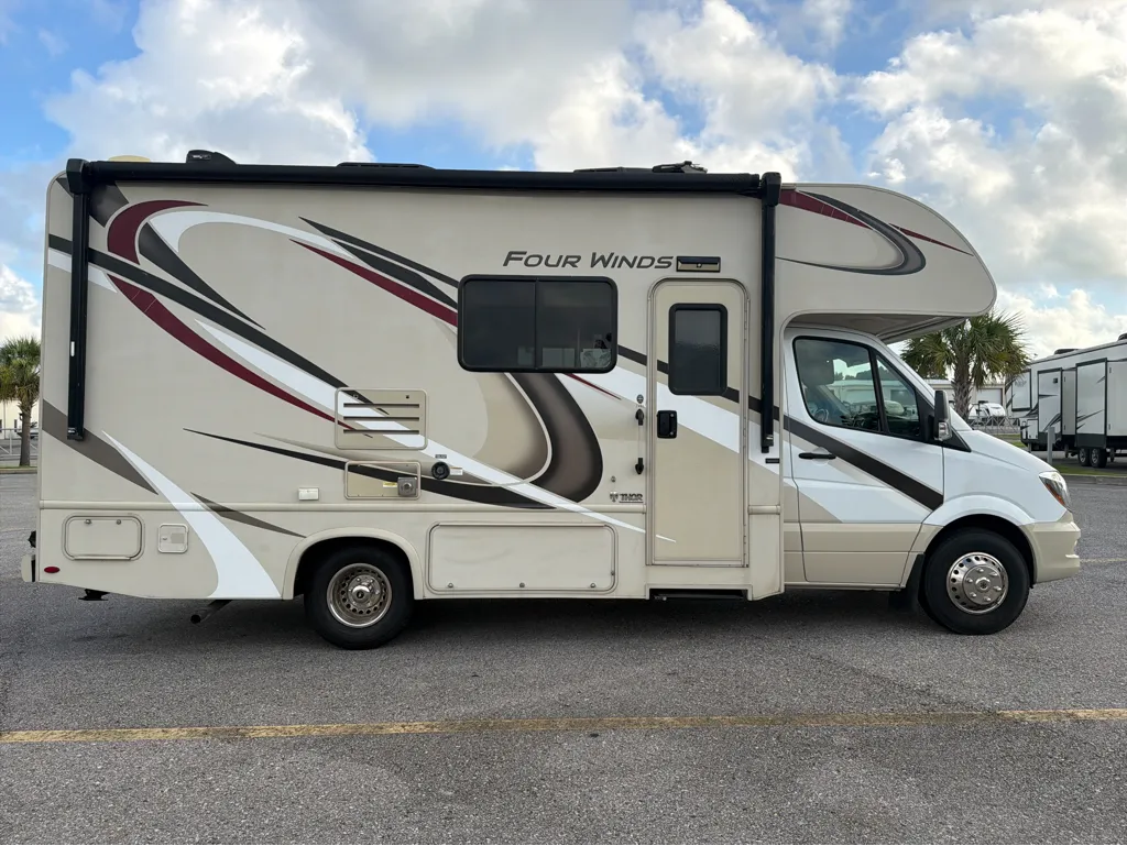 2019 Thor Motor Coach Four Winds Sprinter 24WS - Photo 3
