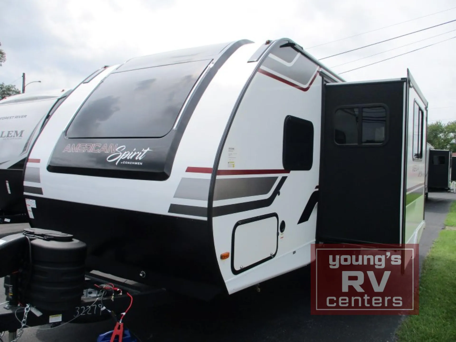 2027 Coachmen American Spirit 1943RB - Photo 2