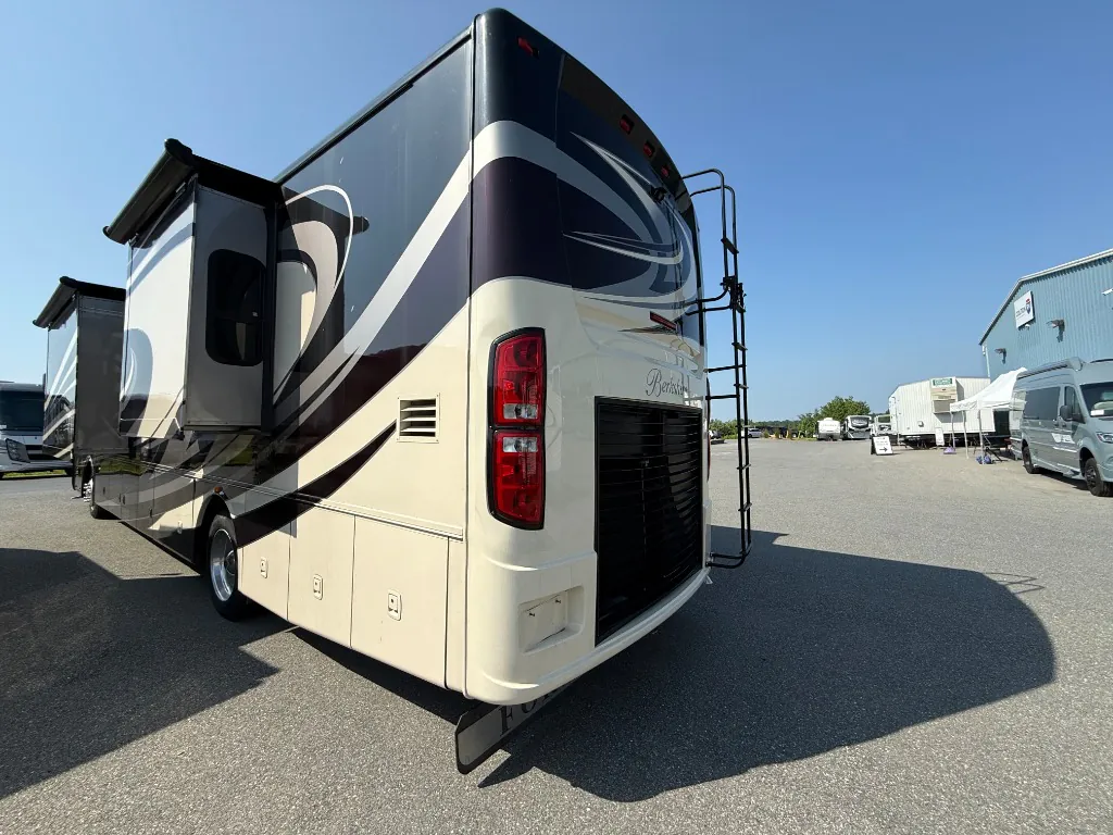 2015 Forest River RV Berkshire 38A, Photos photo 5