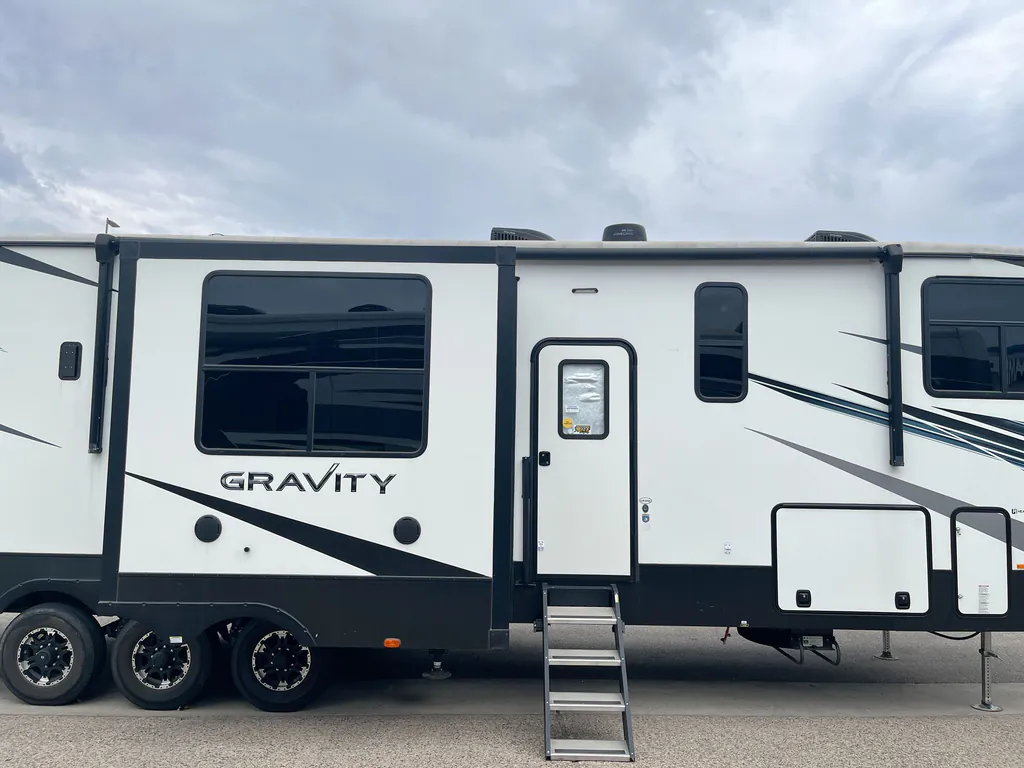 2023 Heartland Gravity 3950, Photos photo 28