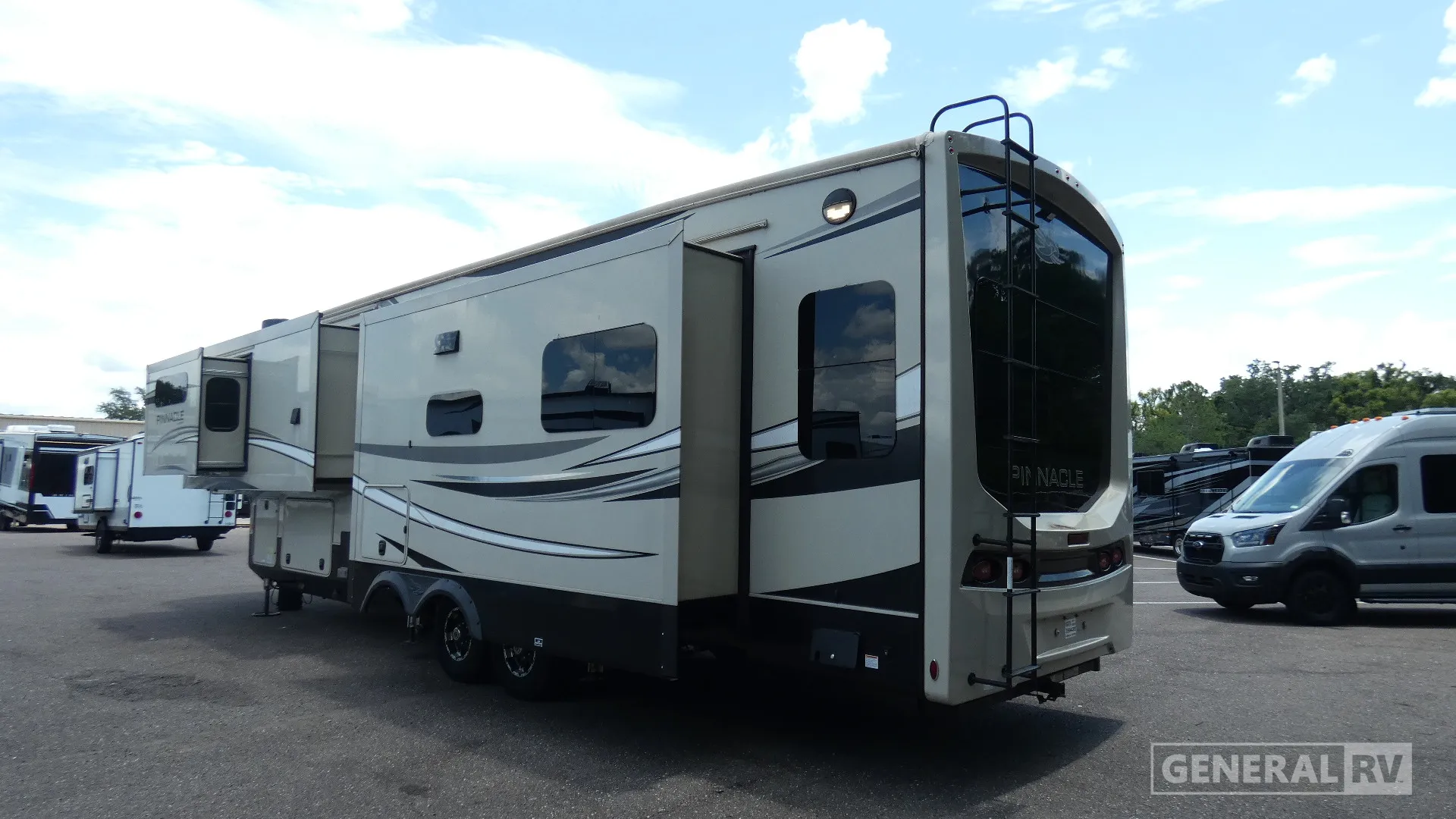 2022 Jayco Pinnacle 36SSWS - Photo 4