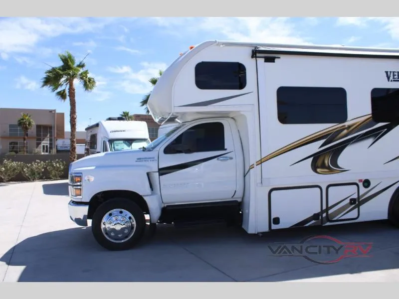 2024 Nexus Verrado 28S - Photo 3
