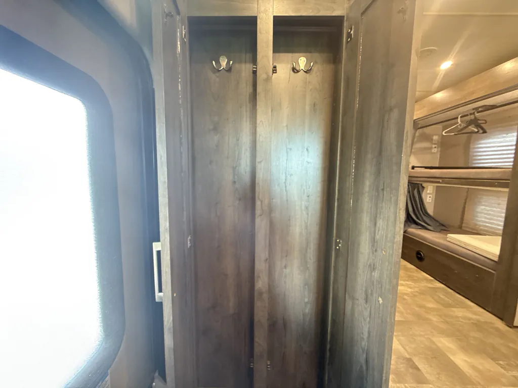 2022 Coachmen Pursuit 31BH, Photos photo 42