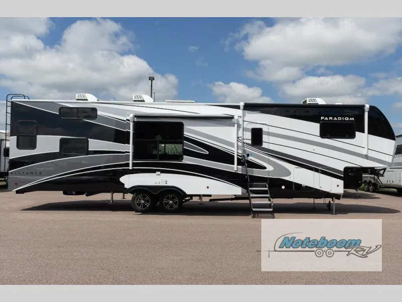 2027 Alliance RV Paradigm 395DS - Photo 2