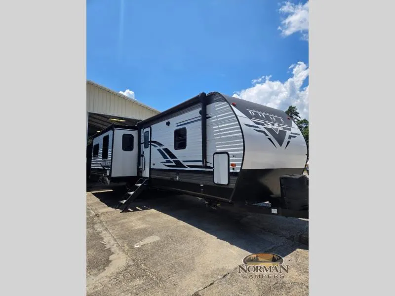 2021 Palomino Puma 31RLQS - Photo 2