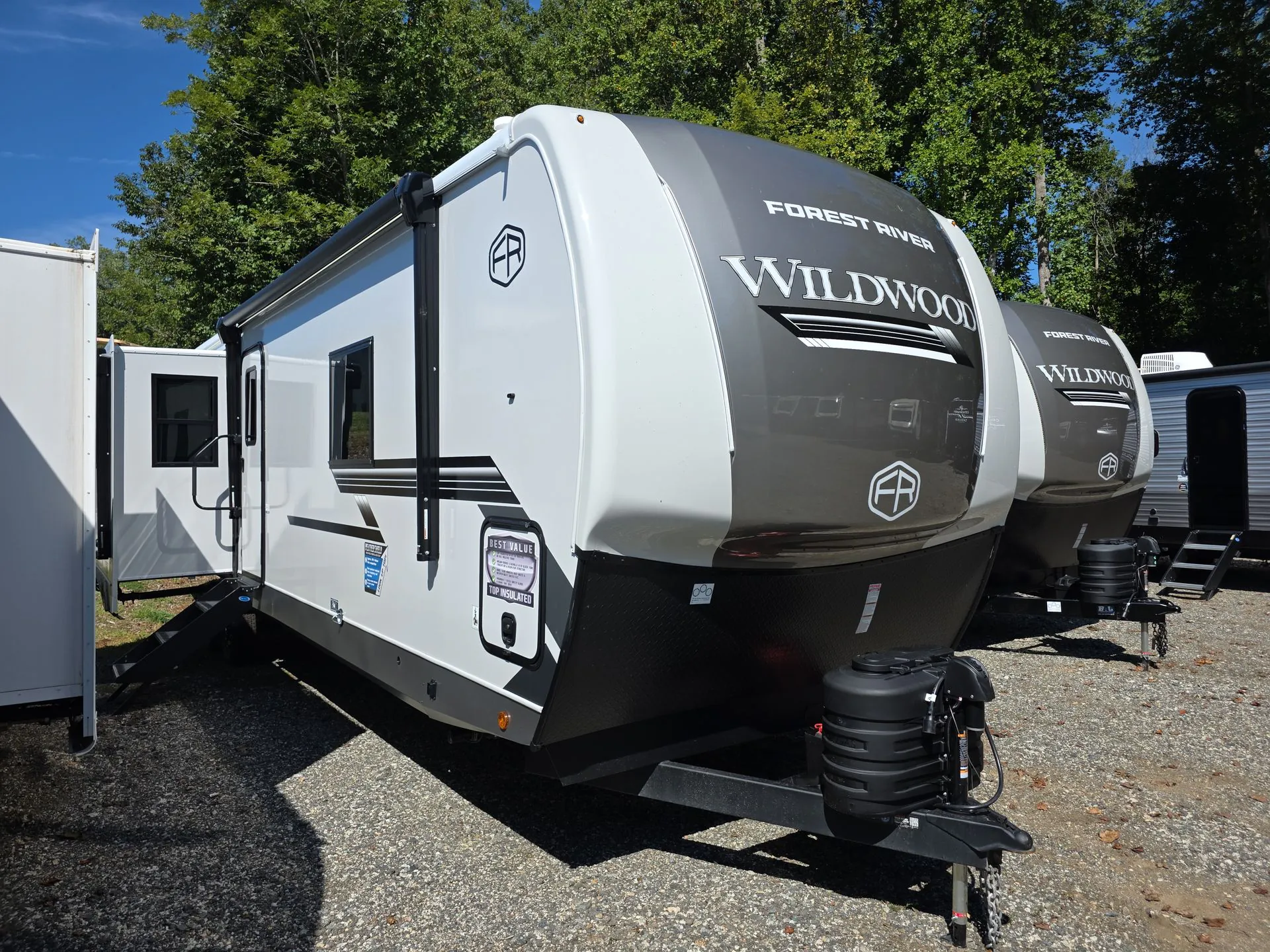 2027 Forest River Wildwood Heritage Glen 301FAM