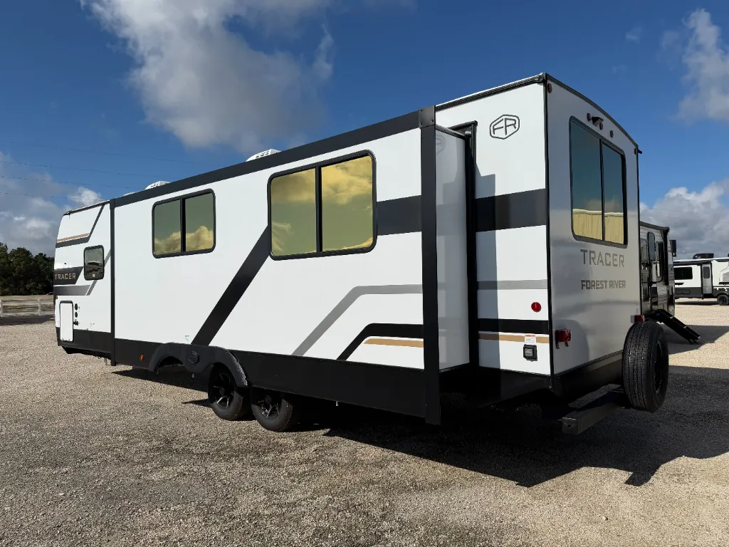 2027 Forest River Tracer 286RL, Photos photo 4