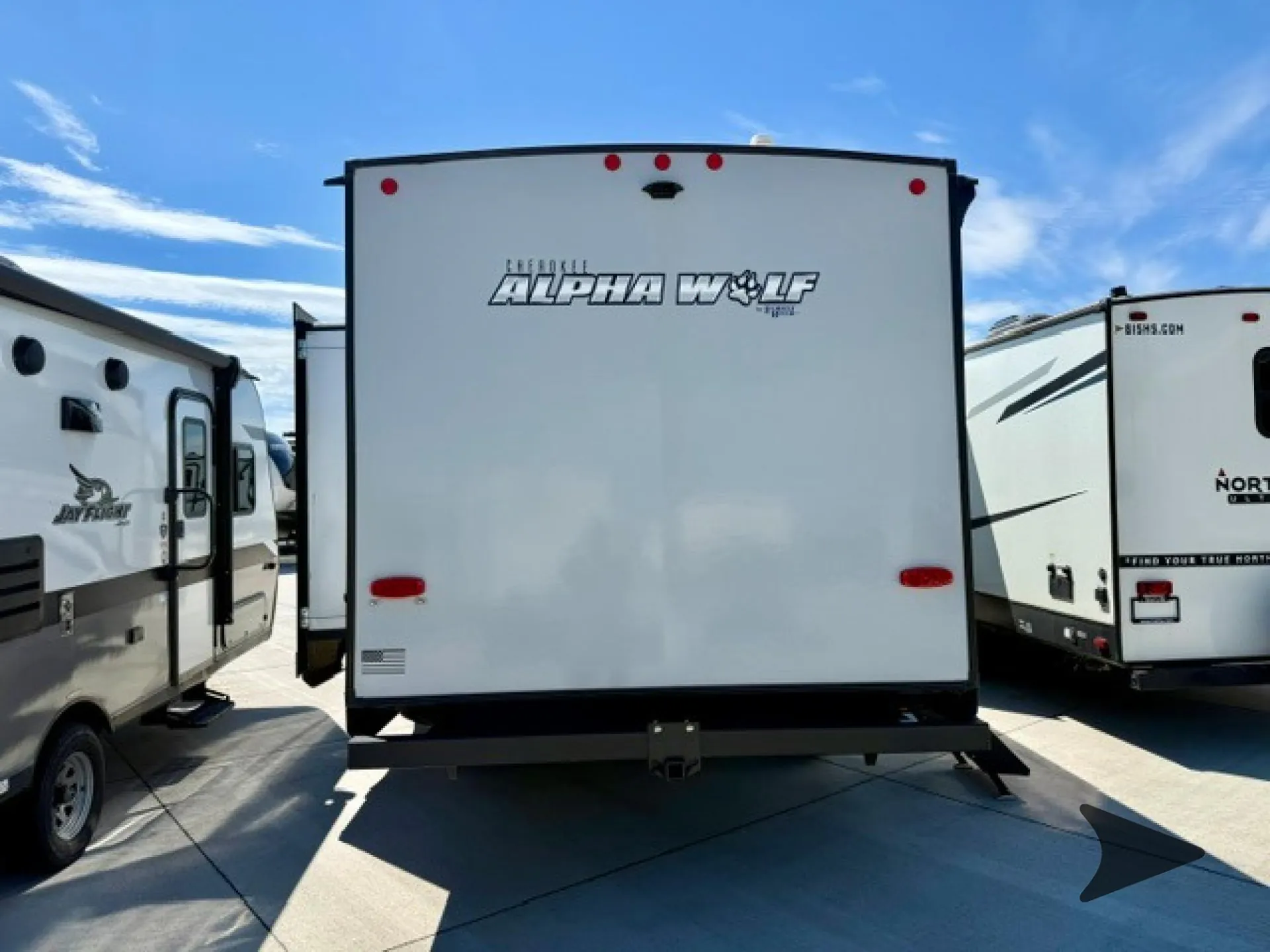 2022 Forest River Cherokee Alpha Wolf 22SW-L — Photo 6