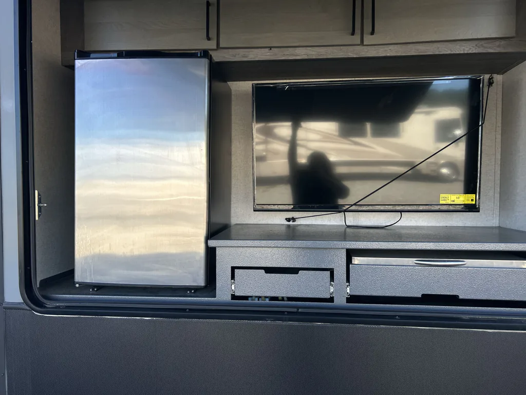 2020 Keystone Raptor 423, Photos photo 20