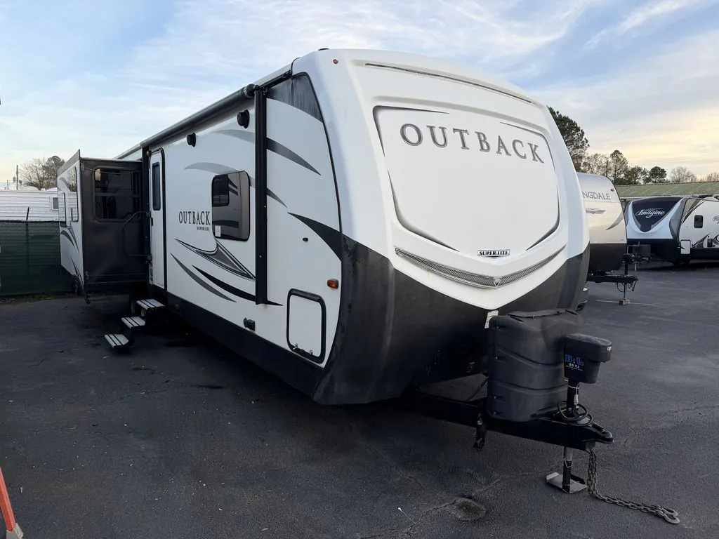 2017 Keystone Outback 328RL - Photo 3