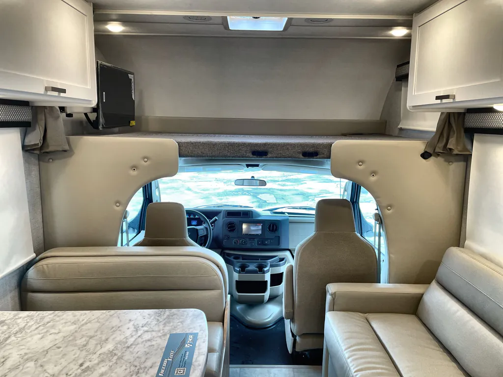 2026 Thor Motor Coach Freedom Elite 28HZ, Photos photo 19