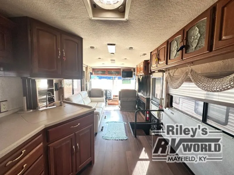 1995 Winnebago Luxor 37WQ - Photo 4