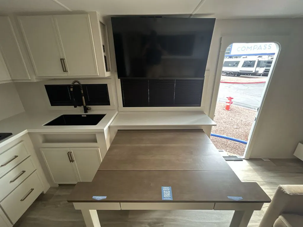 2027 Brinkley Model I 290, Photos photo 27