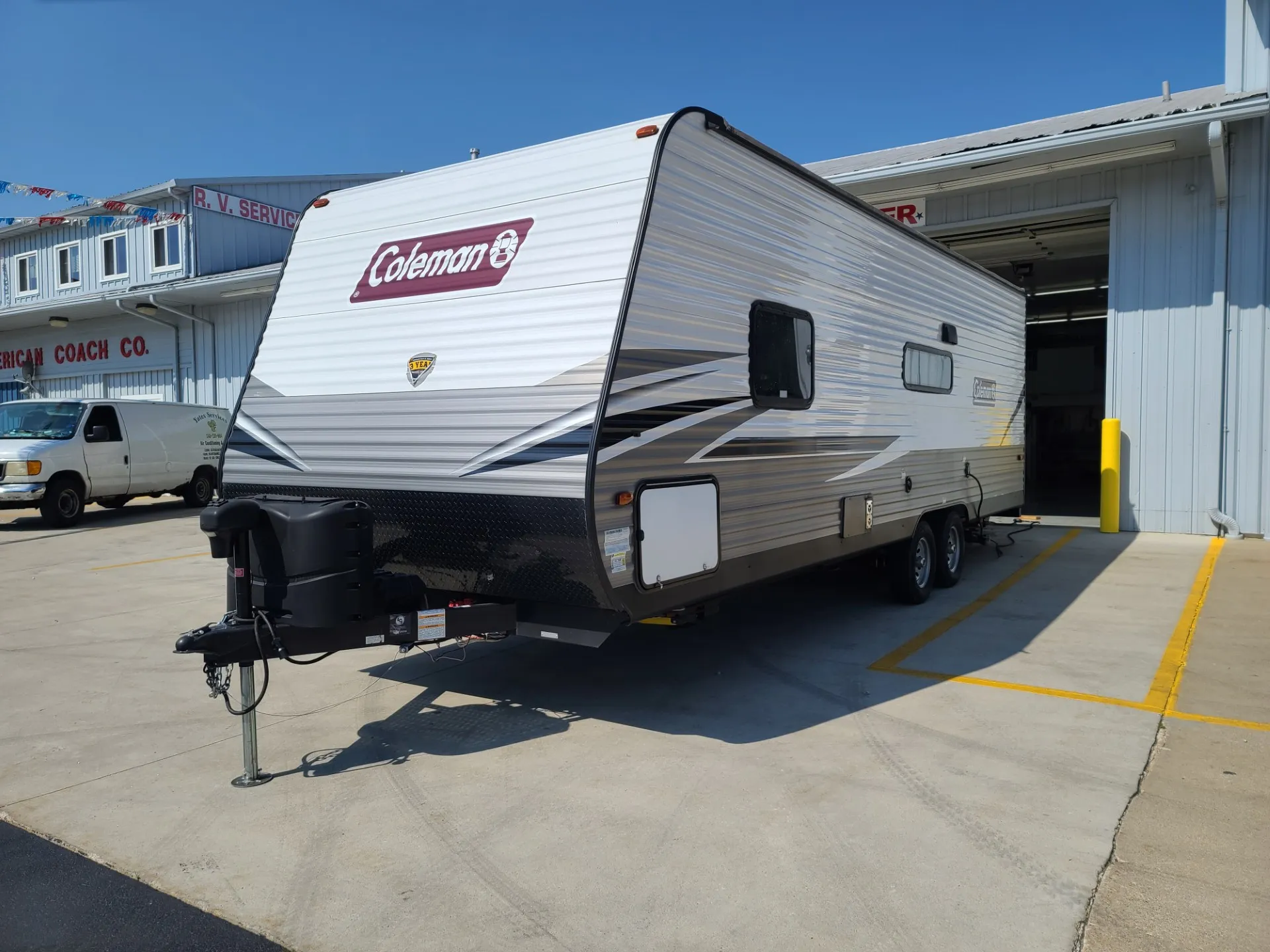 2021 Dutchmen Coleman Lantern LT 274BH - Photo 4