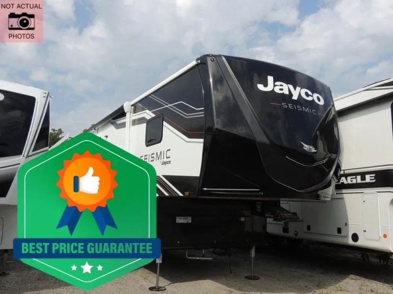 2026 Jayco Seismic 395 - Photo 2