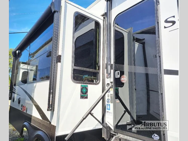 2026 Grand Design Solitude 310GK - Photo 3