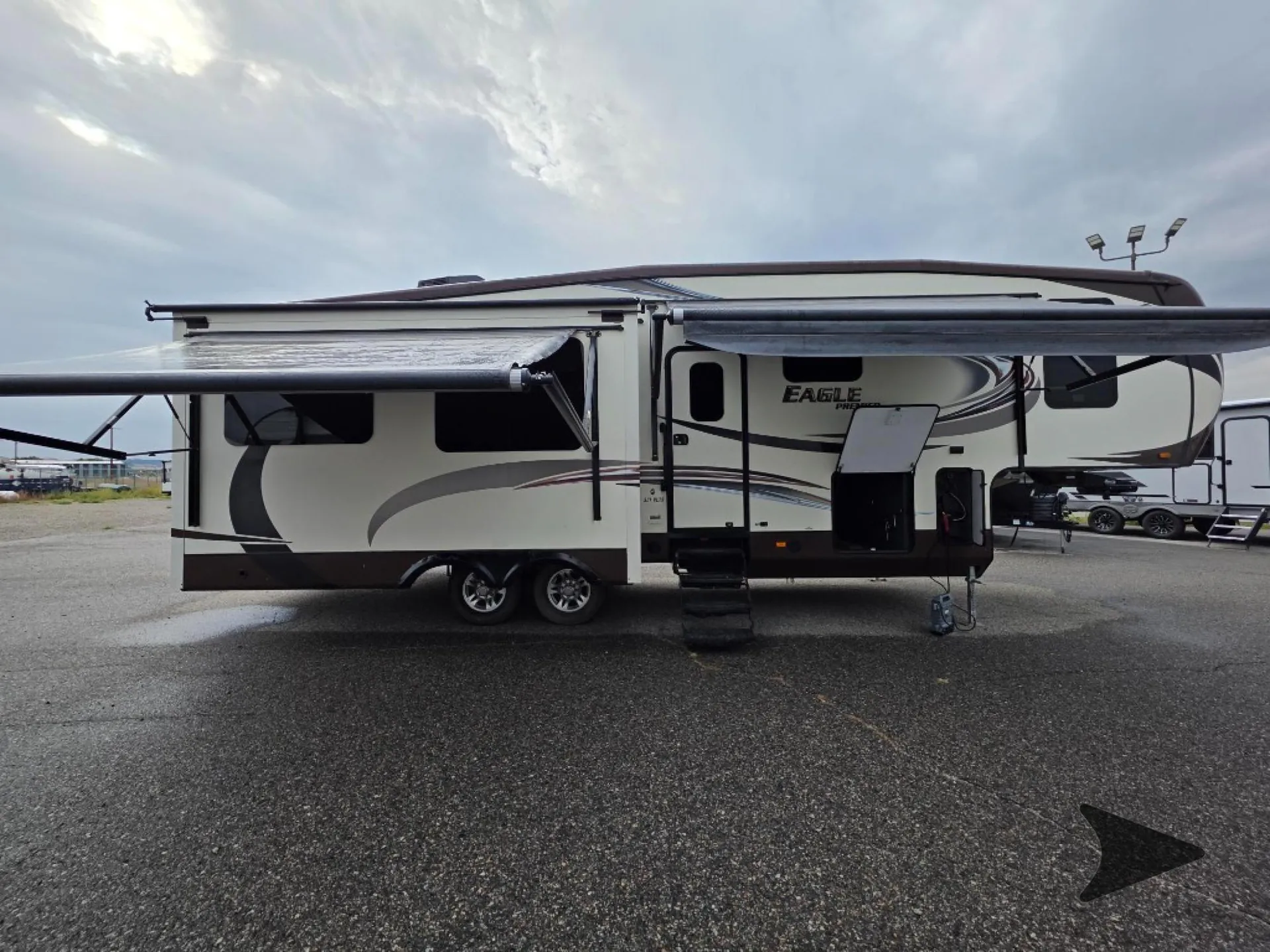 2014 Jayco Eagle Premier 321RLTS - Photo 4