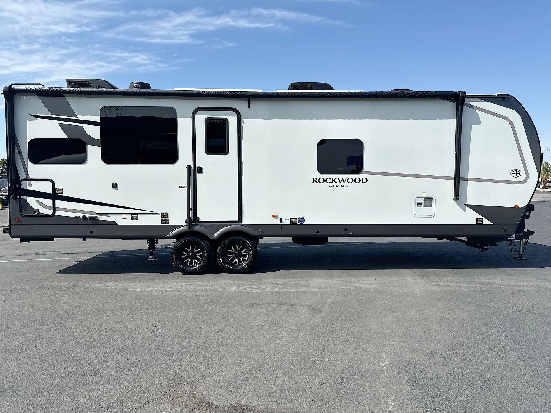 2027 Forest River Rockwood Ultra Lite 2711RK