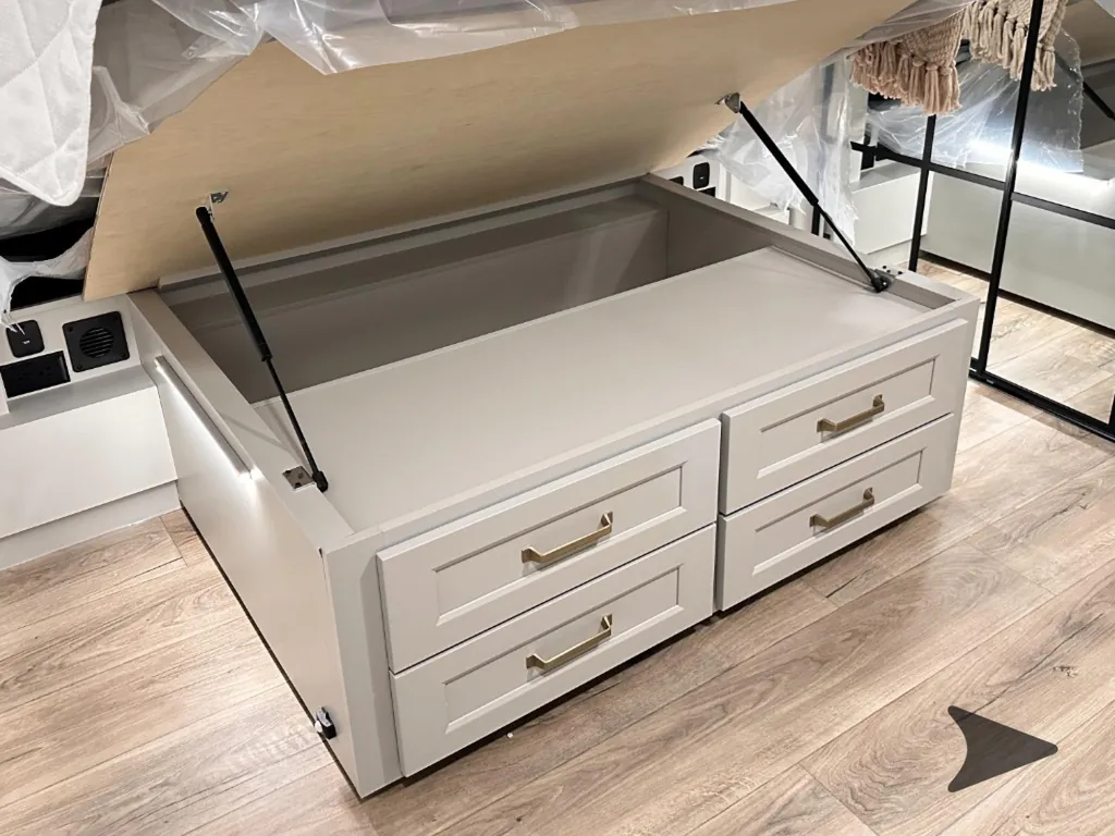 2026 Brinkley Model G 3520, Photos photo 71