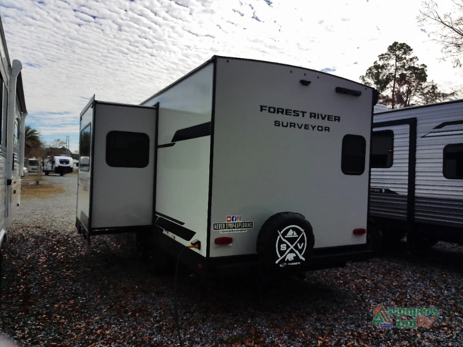2026 Forest River Surveyor Legend 205RKLE — Photo 5