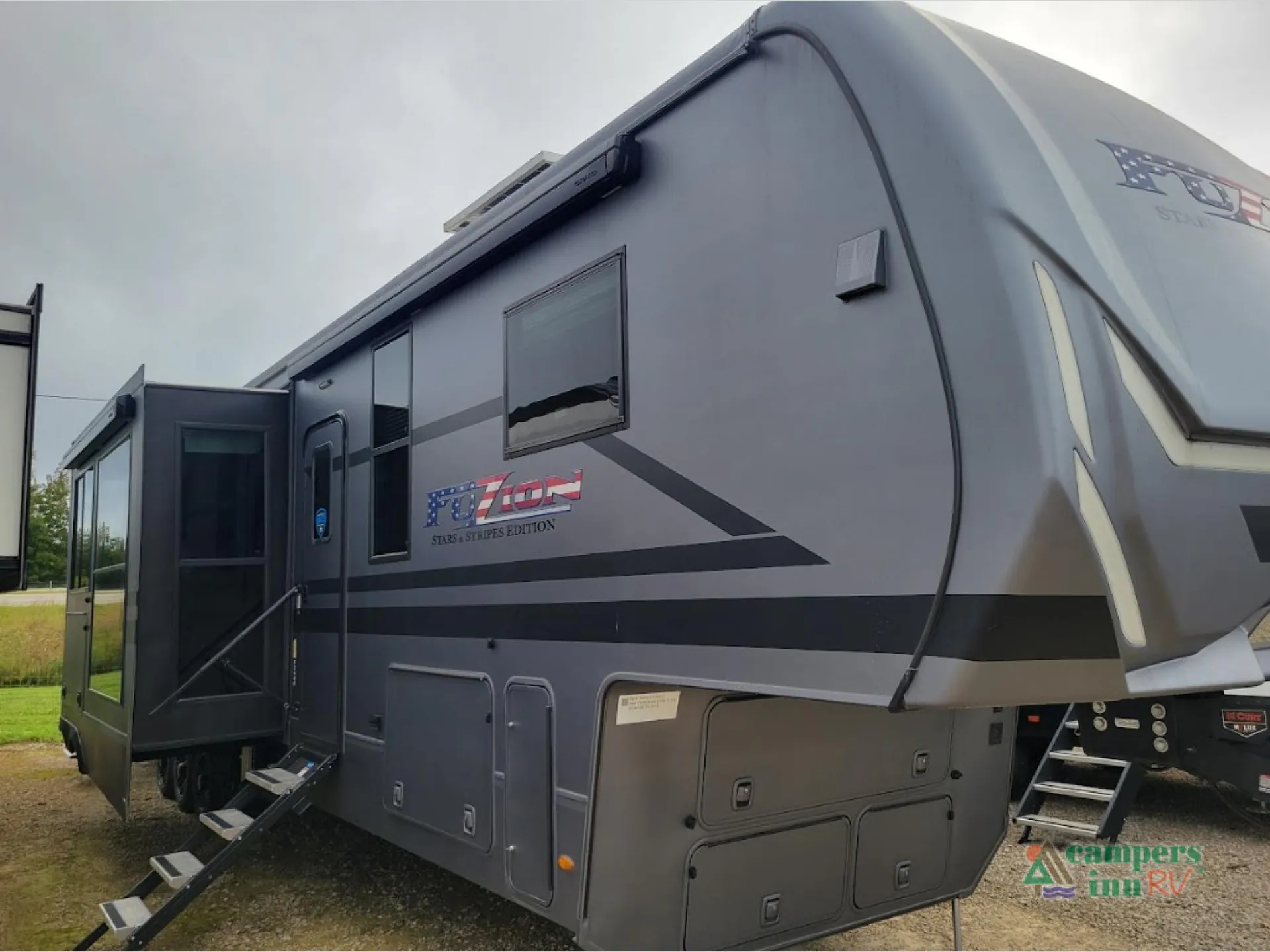 2025 Keystone Fuzion 440 - Photo 2