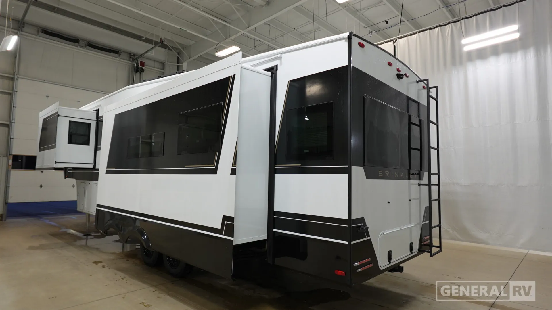 2026 Brinkley Model Z 3100 - Photo 4