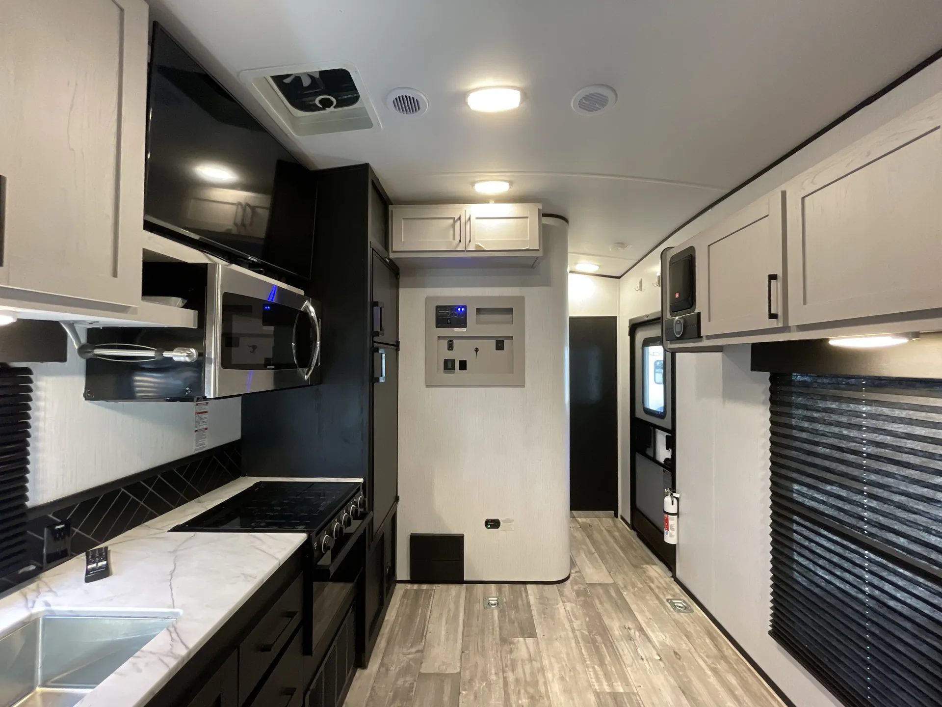2022 Heartland Fuel 250 — living area main