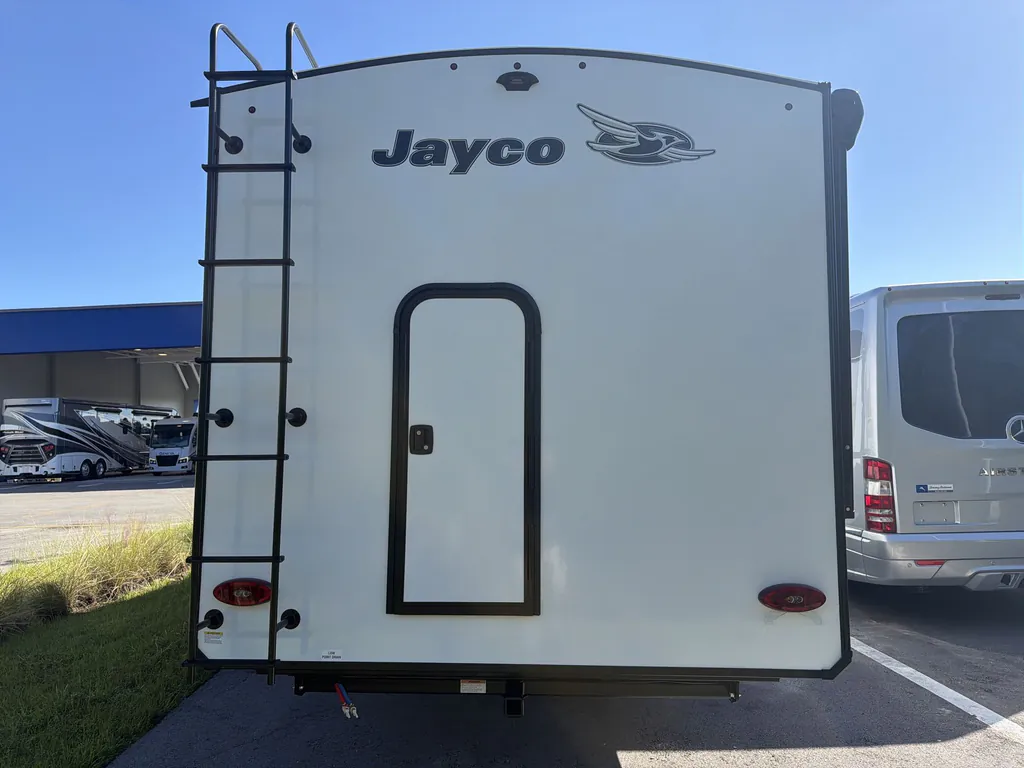 2027 Jayco Jay Feather 29BHB, Photos photo 8