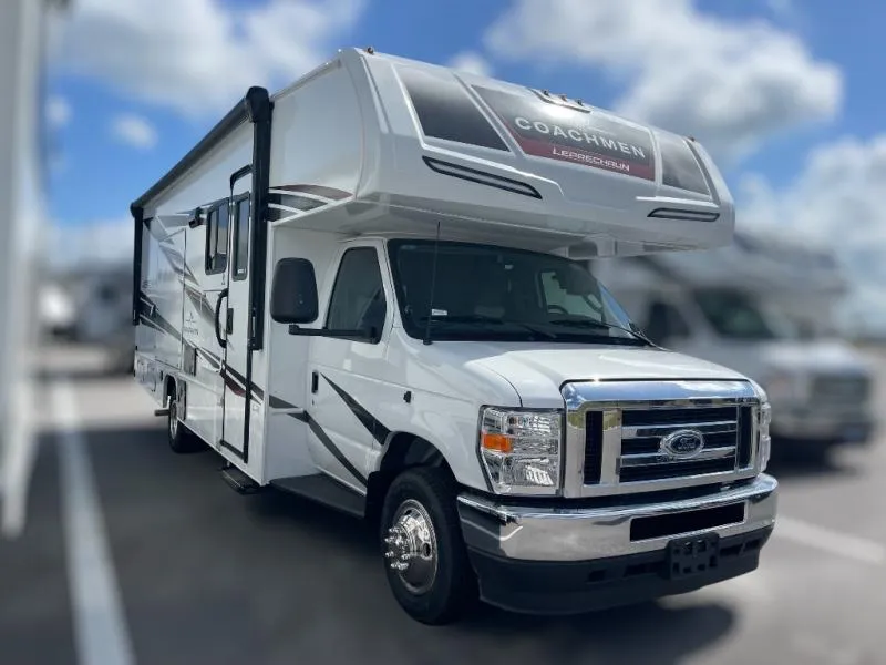 2026 Coachmen Leprechaun 260MB Ford - Photo 2