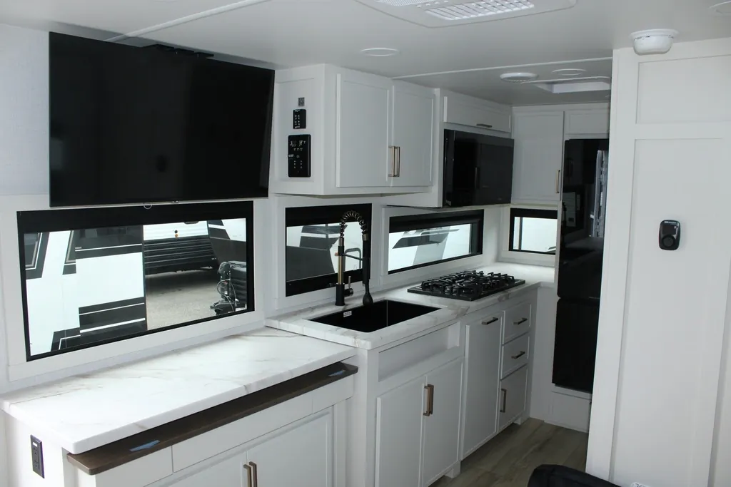 2026 Brinkley Model Ix 20X, Photos photo 9