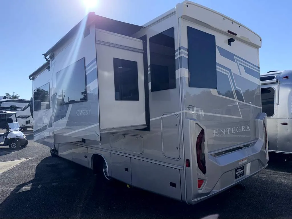 2027 Entegra Coach Qwest 25L - Photo 4