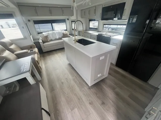 2026 Brinkley Model Z 297, Photos photo 7