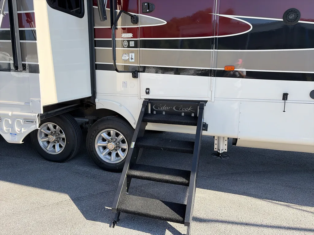 2020 Forest River Cedar Creek Champagne Edition 38EL, Photos photo 35